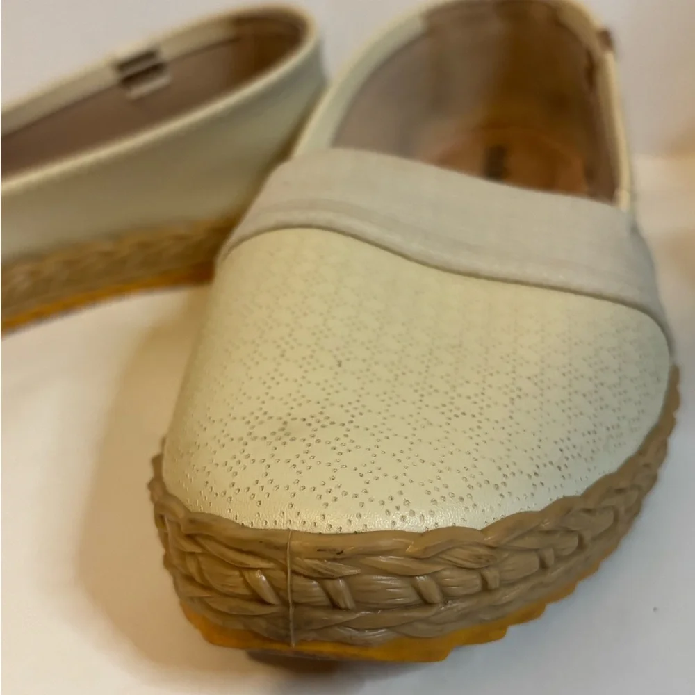 Moleca Elegant Cream Espadrilles for Women - Picture 3 of 10